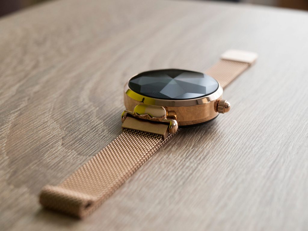 Damski smartwatch w kolorze złota Garett Lisa