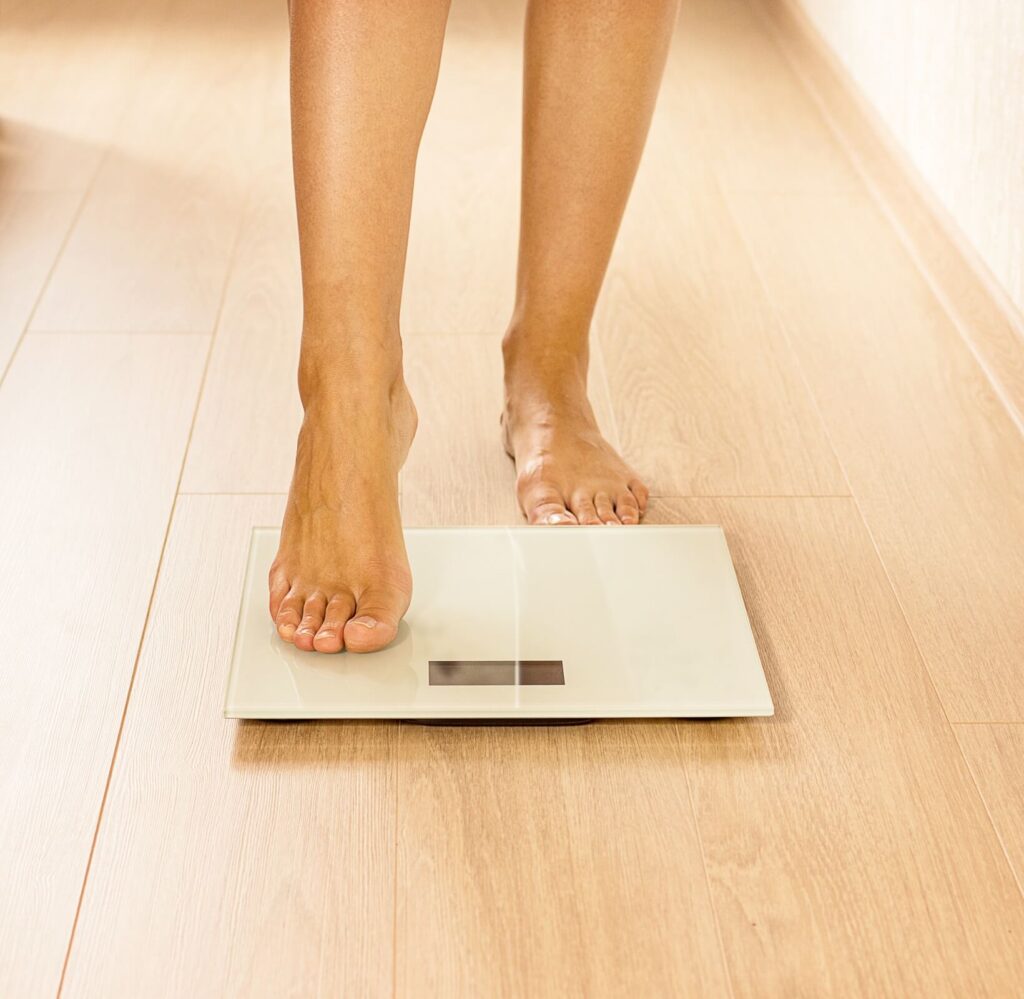 Smart waga łazienkowa z pomiarem tłuszczu, wody, mięśni i BMI